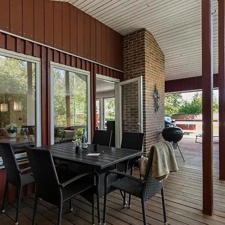 4 Bedroom In Dom wakacyjny