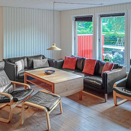 Semesterbostad 4 Bedroom In Glesborg