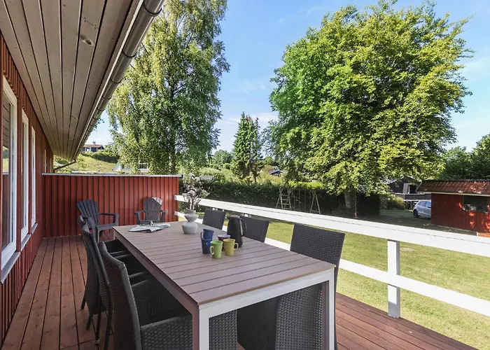 4 Bedroom In *